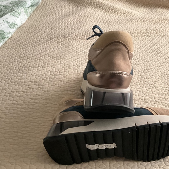 Softwaves arch support athletic shoe - Picture 4 of 5